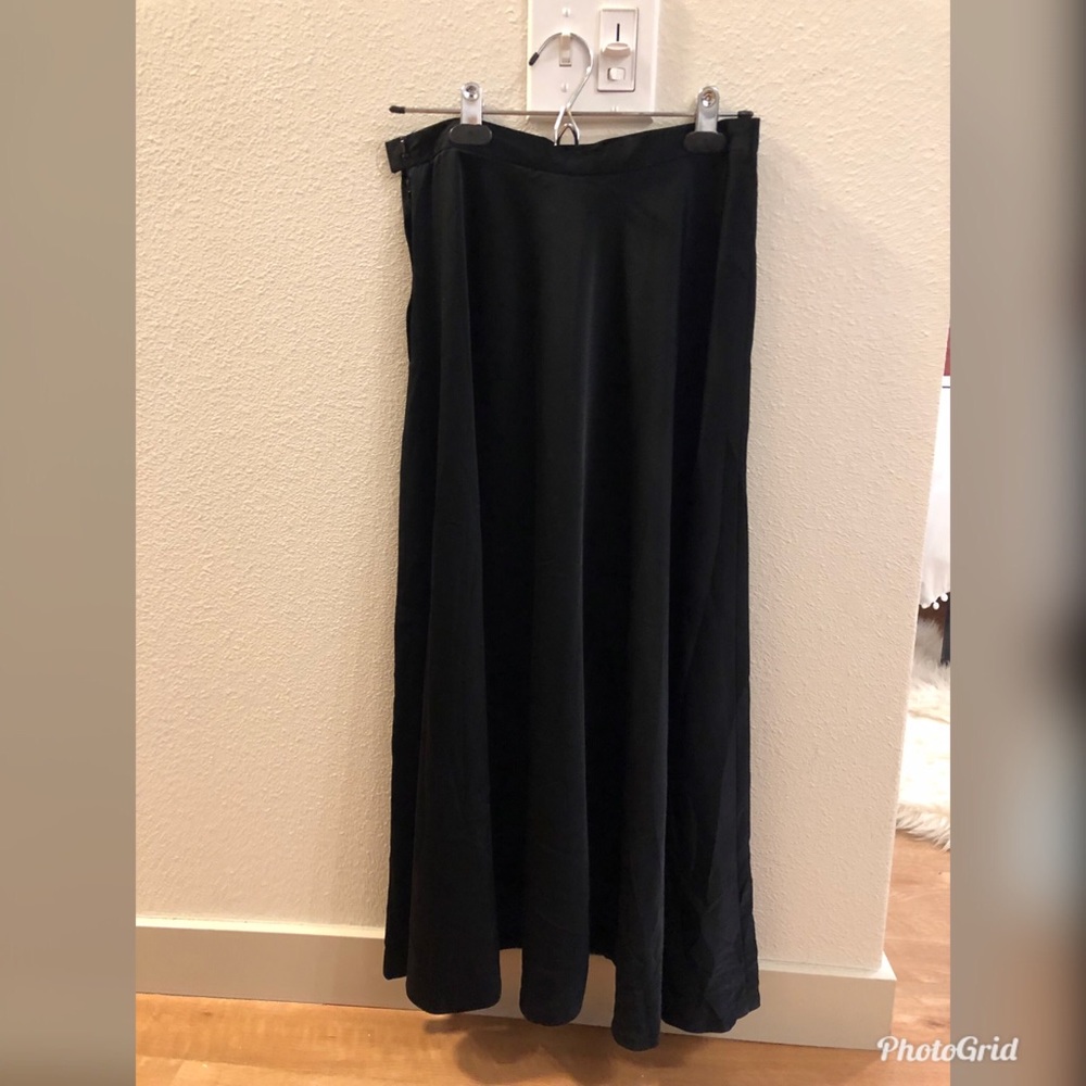 Long black vintage skirt